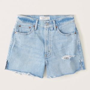Abercrombie High Rise 4 inch Mom Short